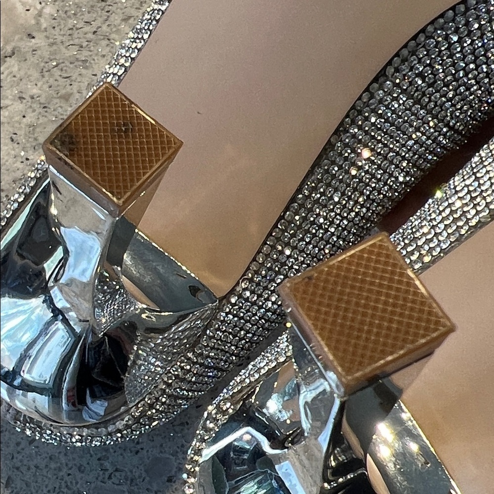 Steve Madden Glittering Silver Heels Size 6 - Picture 11 of 14